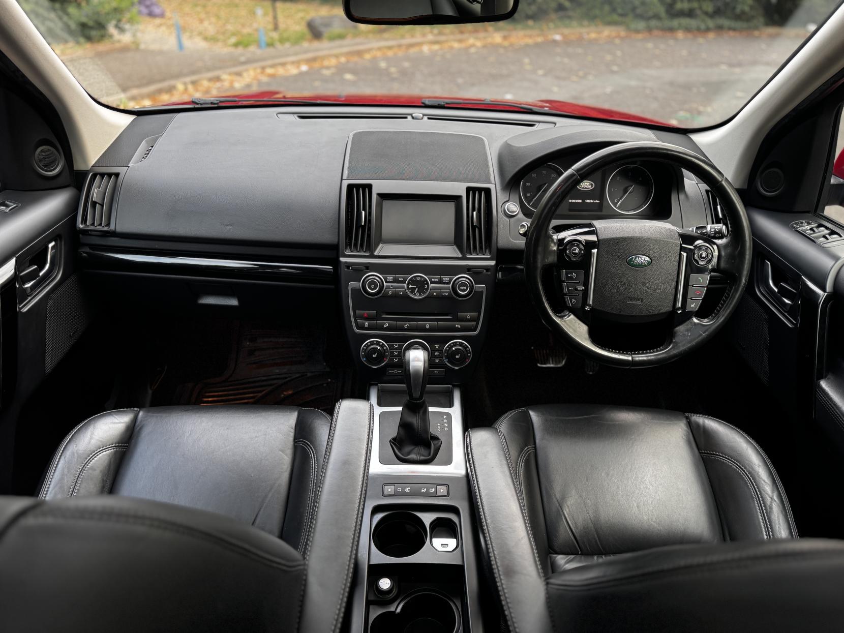 Land Rover Freelander 2 2.2 SD4 Metropolis SUV 5dr Diesel CommandShift 4WD Euro 5 (190 ps)