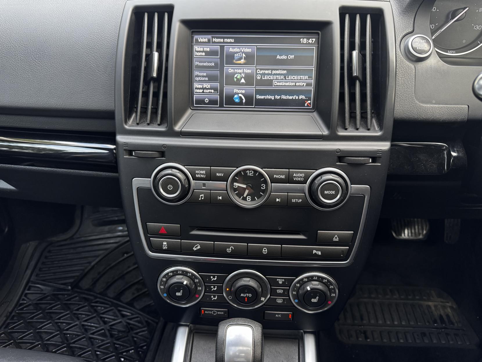 Land Rover Freelander 2 2.2 SD4 Metropolis SUV 5dr Diesel CommandShift 4WD Euro 5 (190 ps)