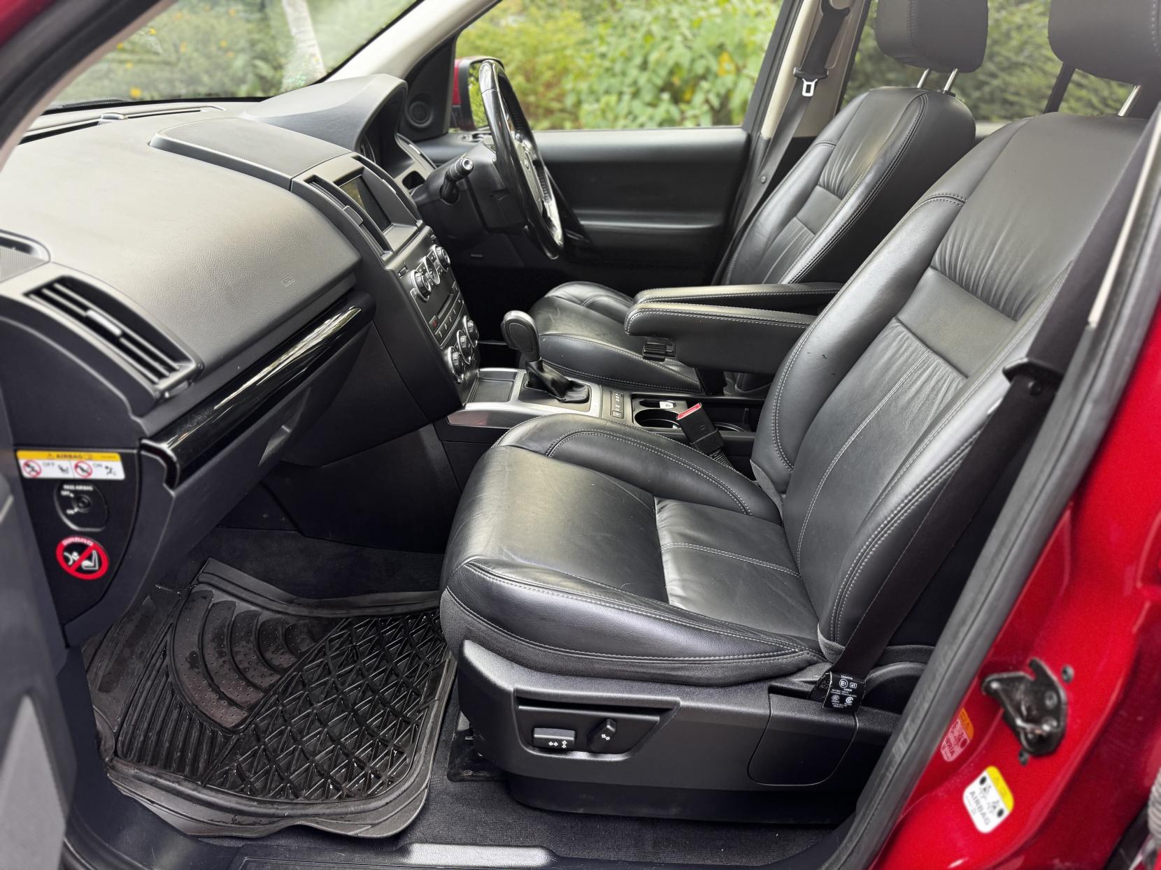 Land Rover Freelander 2 2.2 SD4 Metropolis SUV 5dr Diesel CommandShift 4WD Euro 5 (190 ps)
