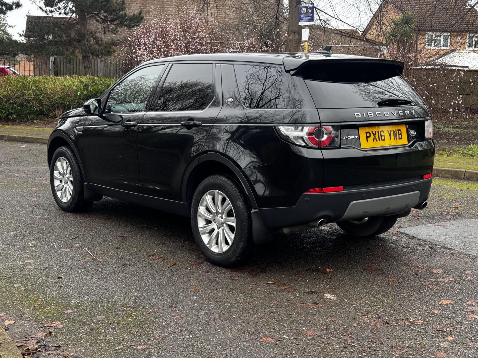 Land Rover Discovery Sport 2.0 TD4 SE SUV 5dr Diesel Auto 4WD Euro 6 (s/s) (180 ps)