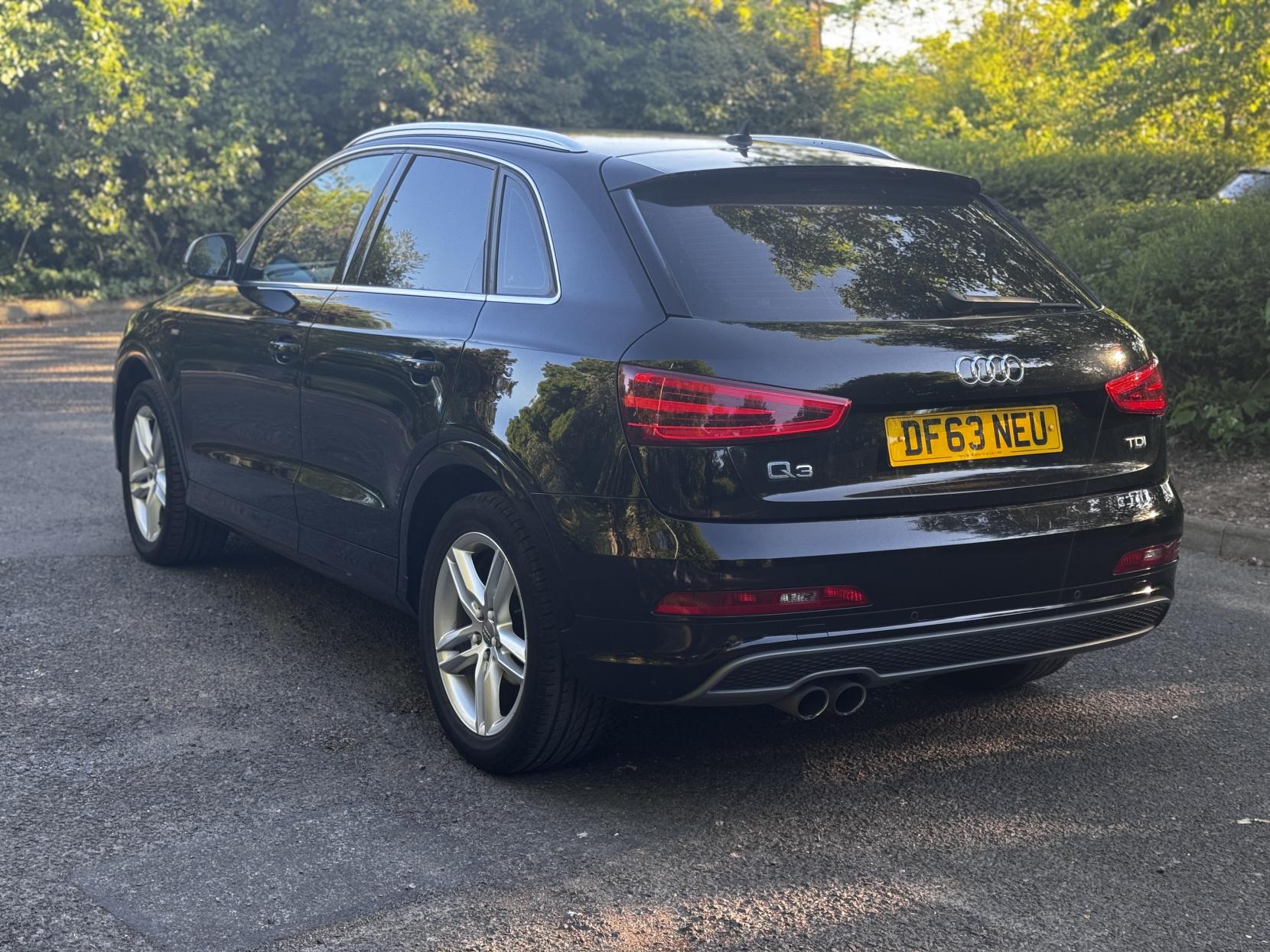 Audi Q3 2.0 TDI S line SUV 5dr Diesel Manual Euro 5 (s/s) (140 ps)