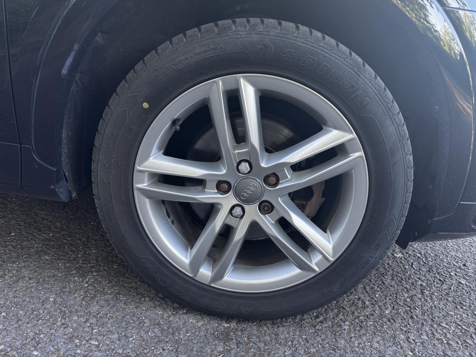 Audi Q3 2.0 TDI S line SUV 5dr Diesel Manual Euro 5 (s/s) (140 ps)