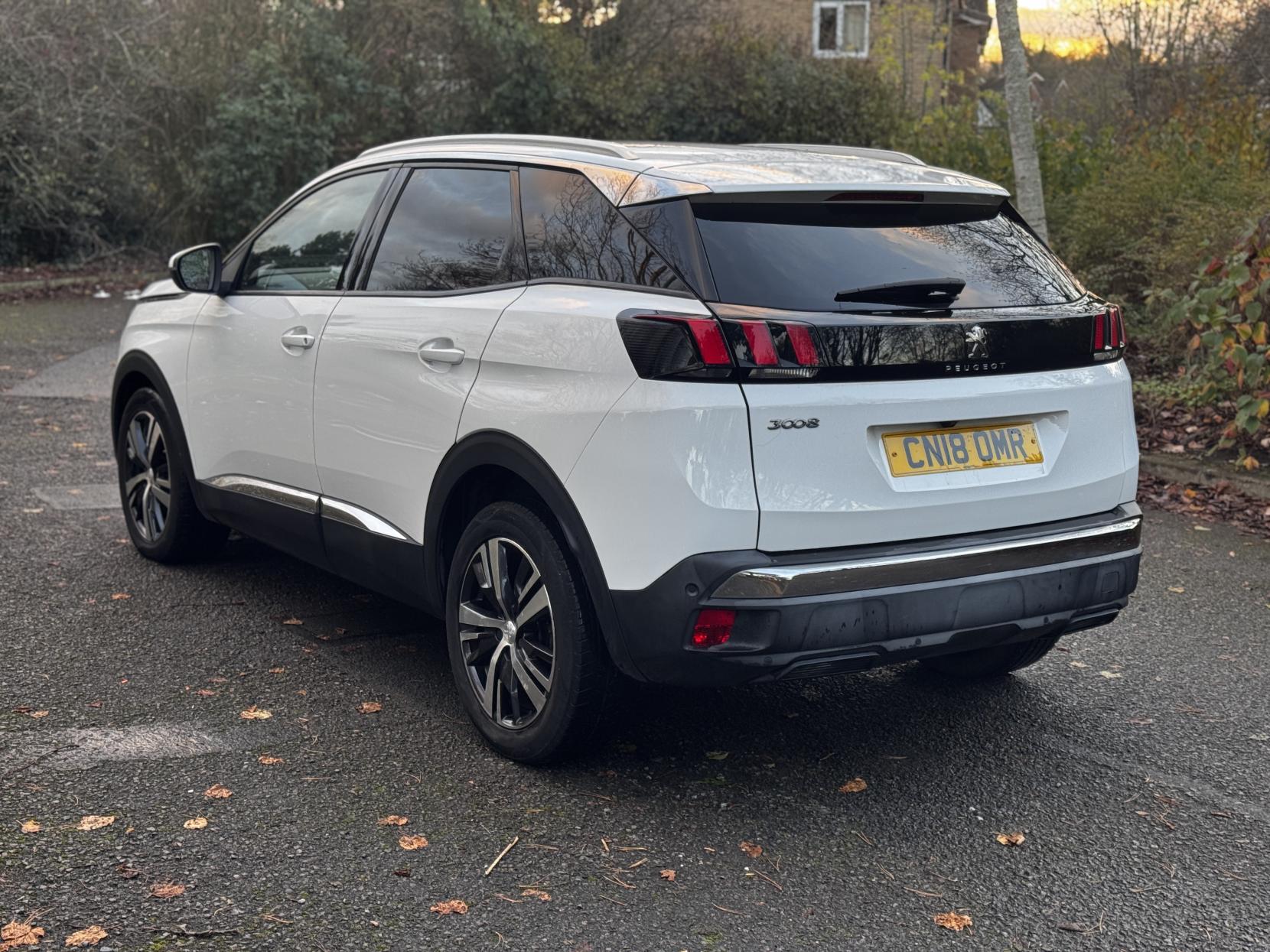 Peugeot 3008 1.2 PureTech Allure SUV 5dr Petrol EAT Euro 6 (s/s) (130 ps)