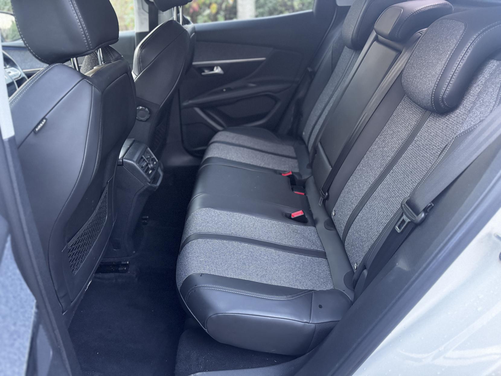 Peugeot 3008 1.2 PureTech Allure SUV 5dr Petrol EAT Euro 6 (s/s) (130 ps)