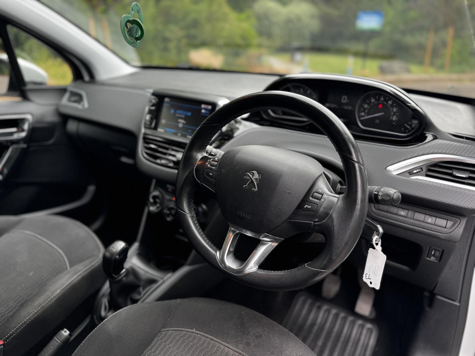 Peugeot 208 1.2 PureTech Active Hatchback 5dr Petrol Manual Euro 6 (82 ps)