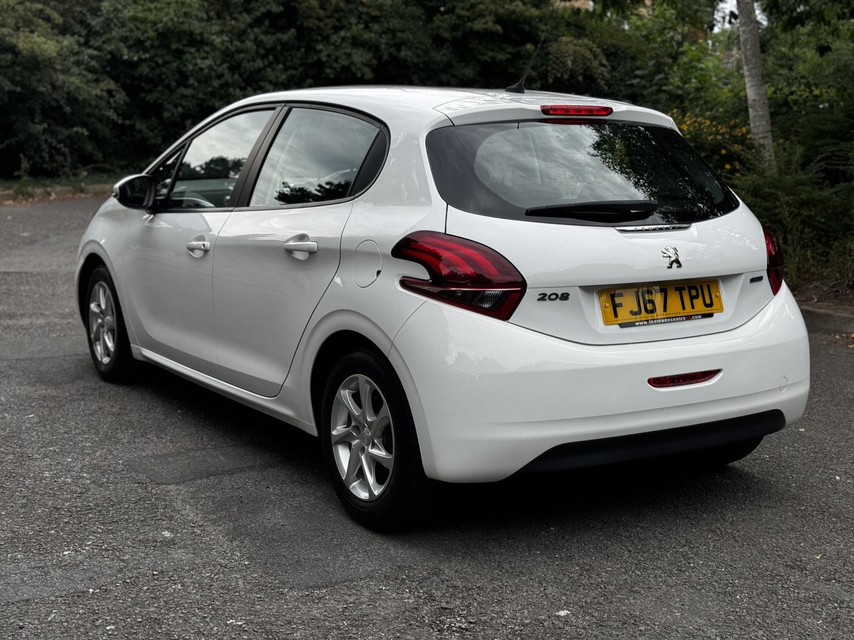 Peugeot 208 1.2 PureTech Active Hatchback 5dr Petrol Manual Euro 6 (82 ps)