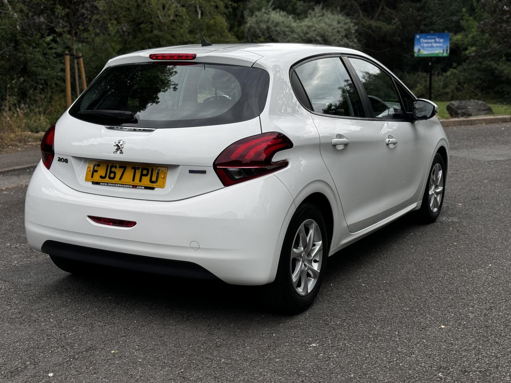 Peugeot 208 1.2 PureTech Active Hatchback 5dr Petrol Manual Euro 6 (82 ps)