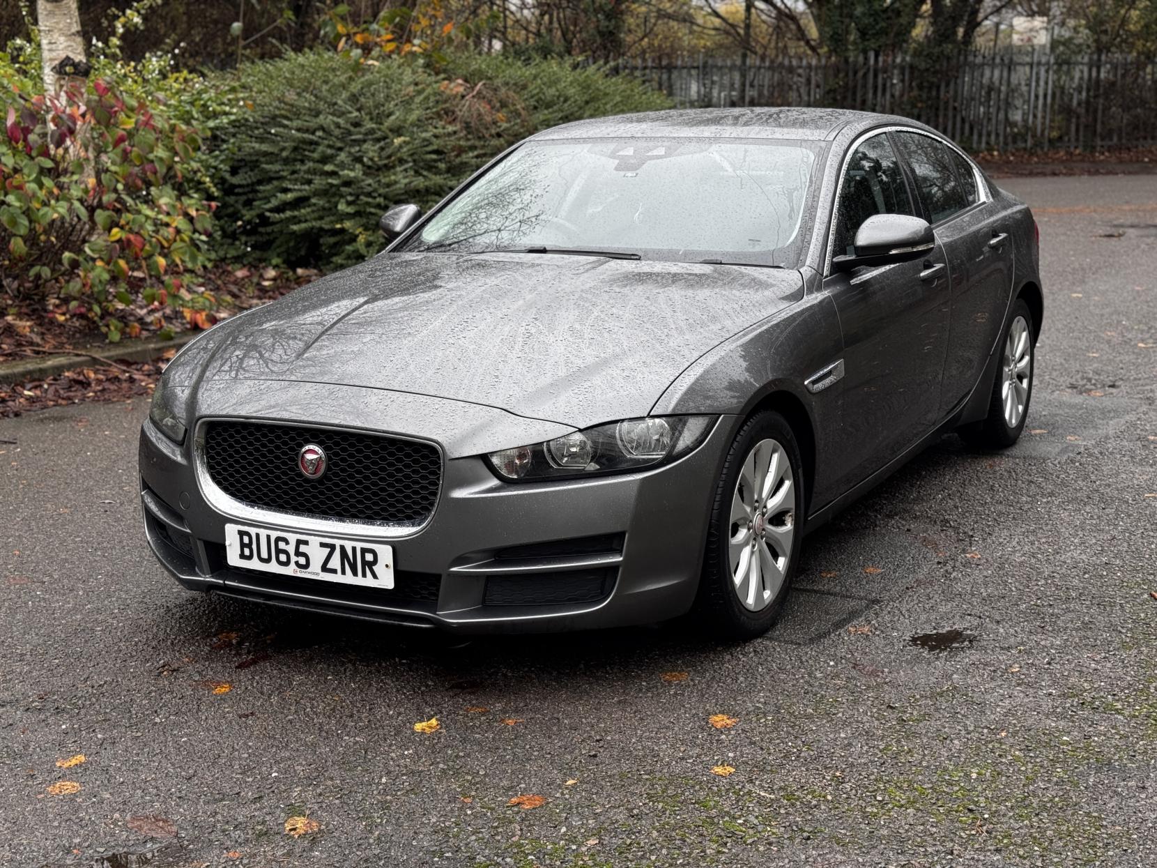 Jaguar XE 2.0d SE Saloon 4dr Diesel Manual Euro 6 (s/s) (163 ps)