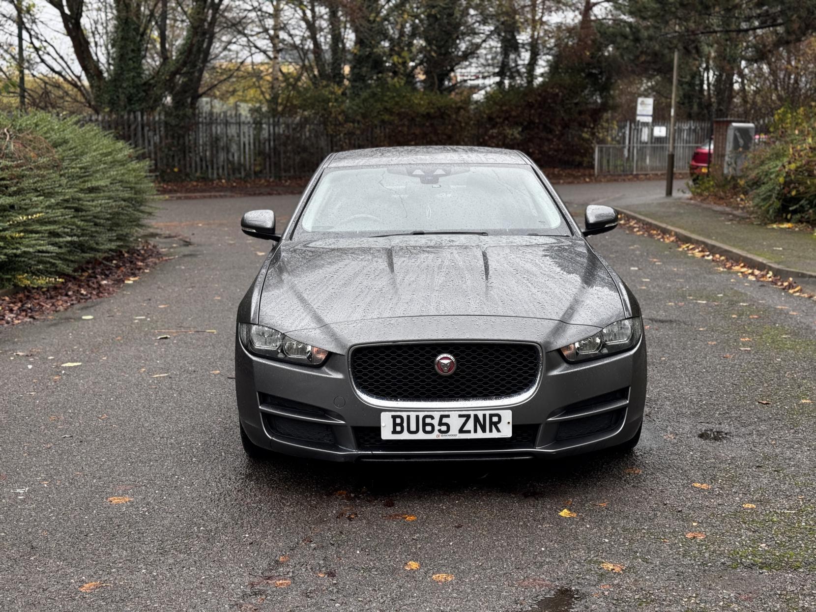 Jaguar XE 2.0d SE Saloon 4dr Diesel Manual Euro 6 (s/s) (163 ps)