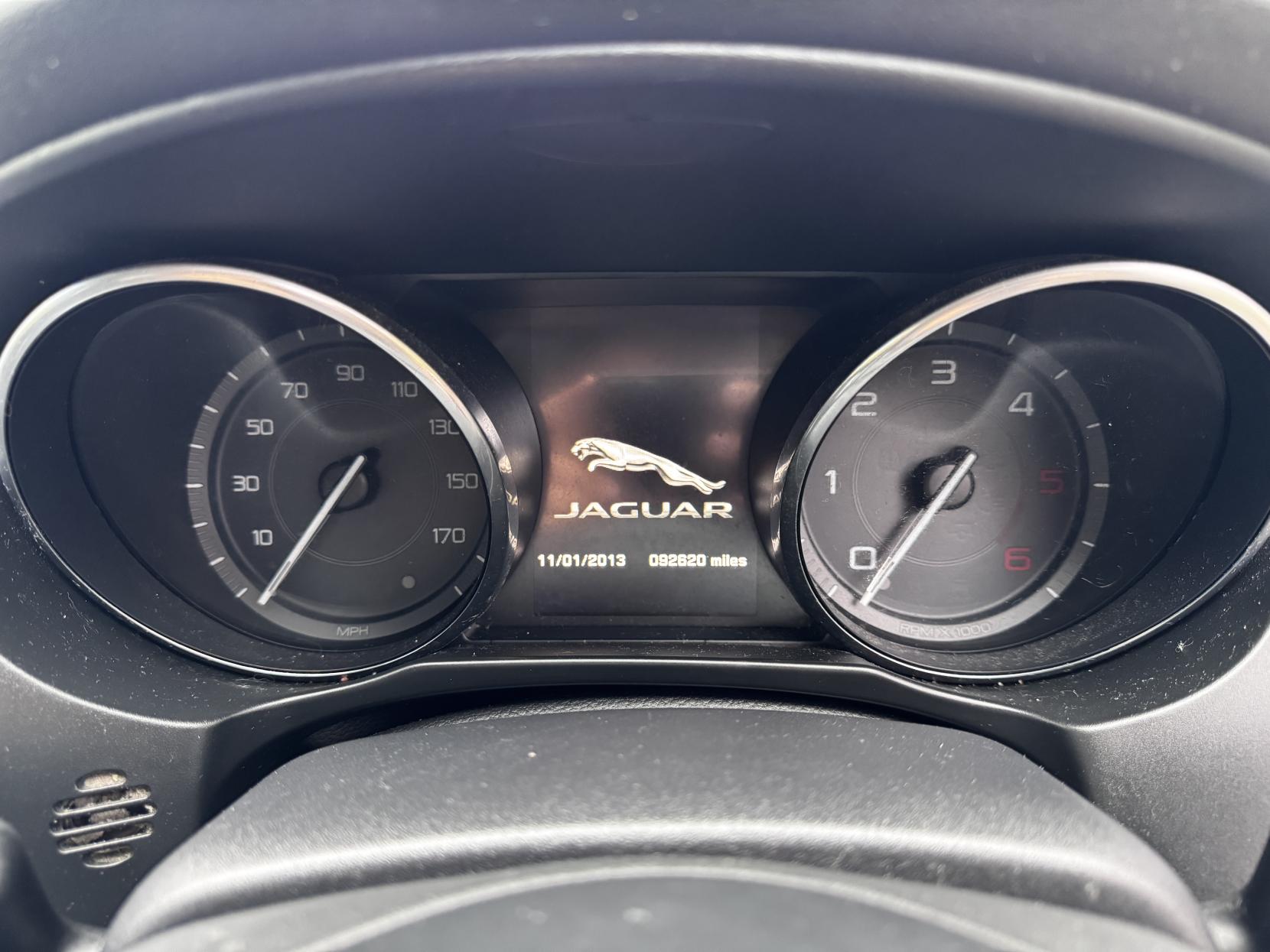 Jaguar XE 2.0d SE Saloon 4dr Diesel Manual Euro 6 (s/s) (163 ps)