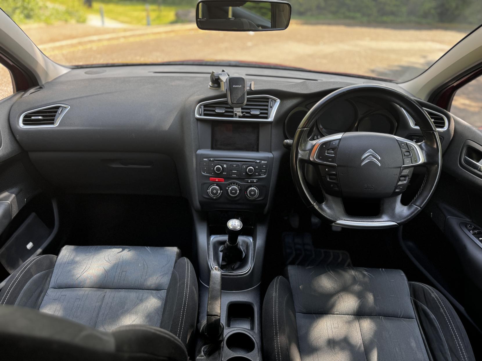 Citroen C4 1.6 HDi 16V VTR+ Hatchback 5dr Diesel Manual Euro 5 (90 ps)