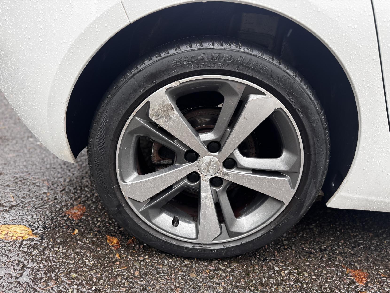 Peugeot 308 1.2 PureTech Allure Hatchback 5dr Petrol Manual Euro 6 (s/s) (130 ps)