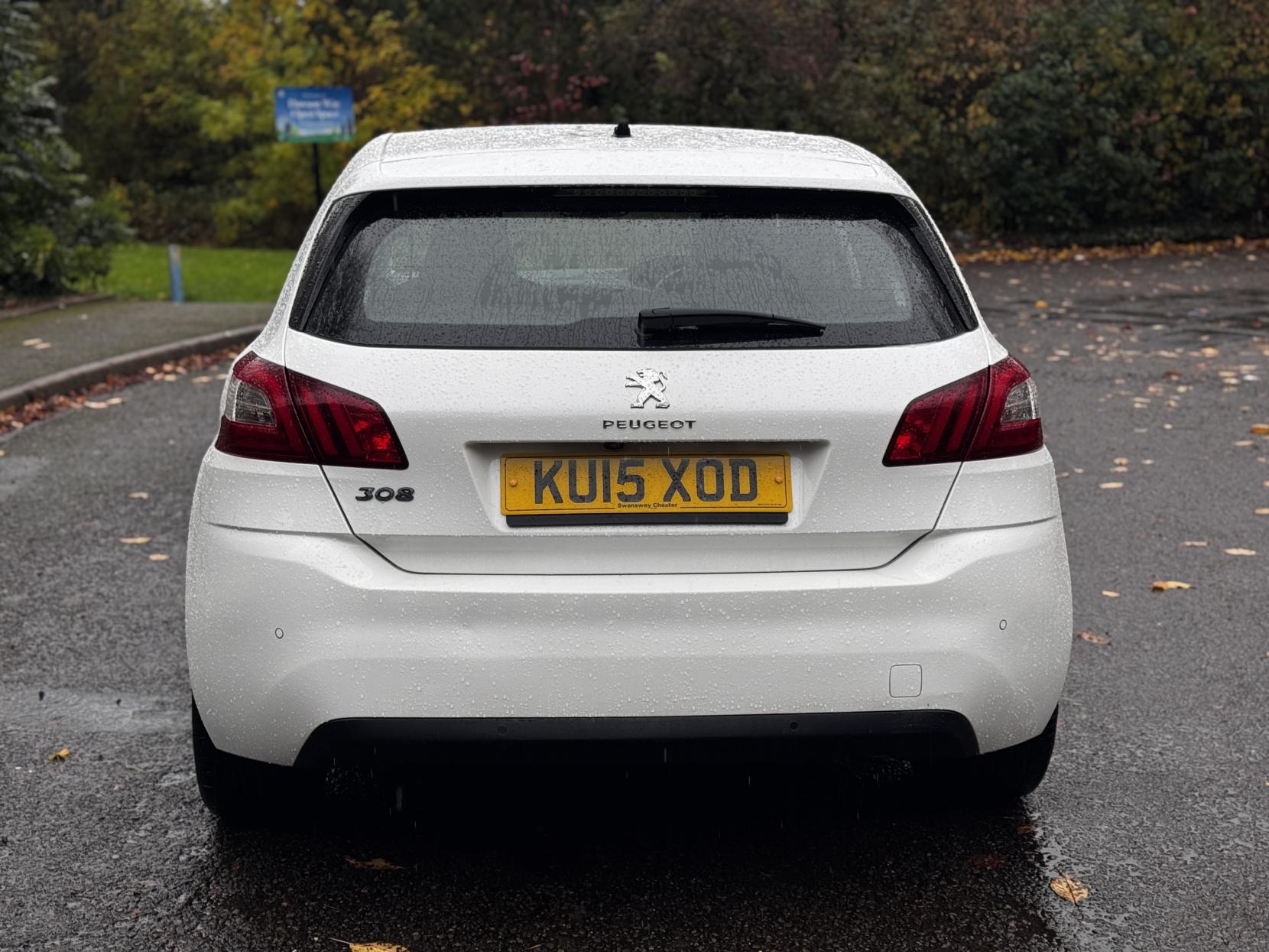 Peugeot 308 1.2 PureTech Allure Hatchback 5dr Petrol Manual Euro 6 (s/s) (130 ps)