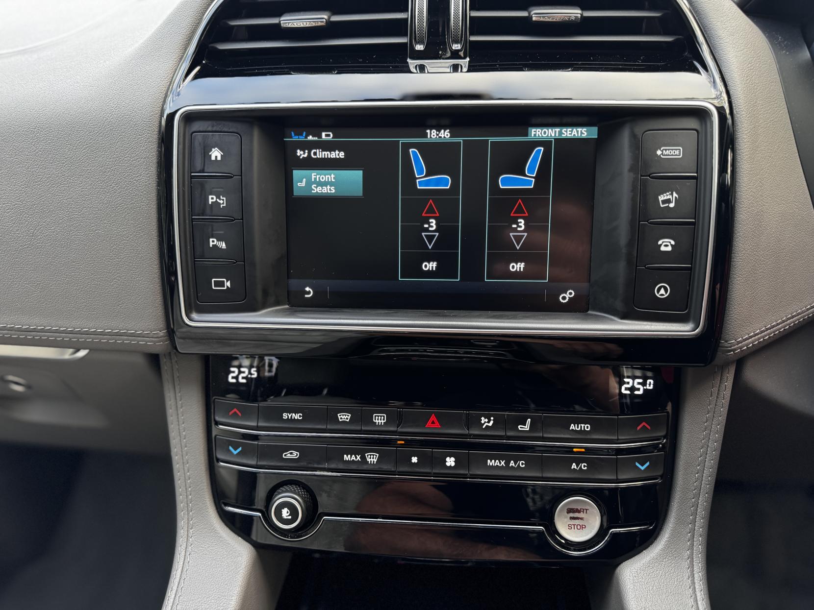 Jaguar F-PACE 2.0 D180 Portfolio SUV 5dr Diesel Auto AWD Euro 6 (s/s) (180 ps)