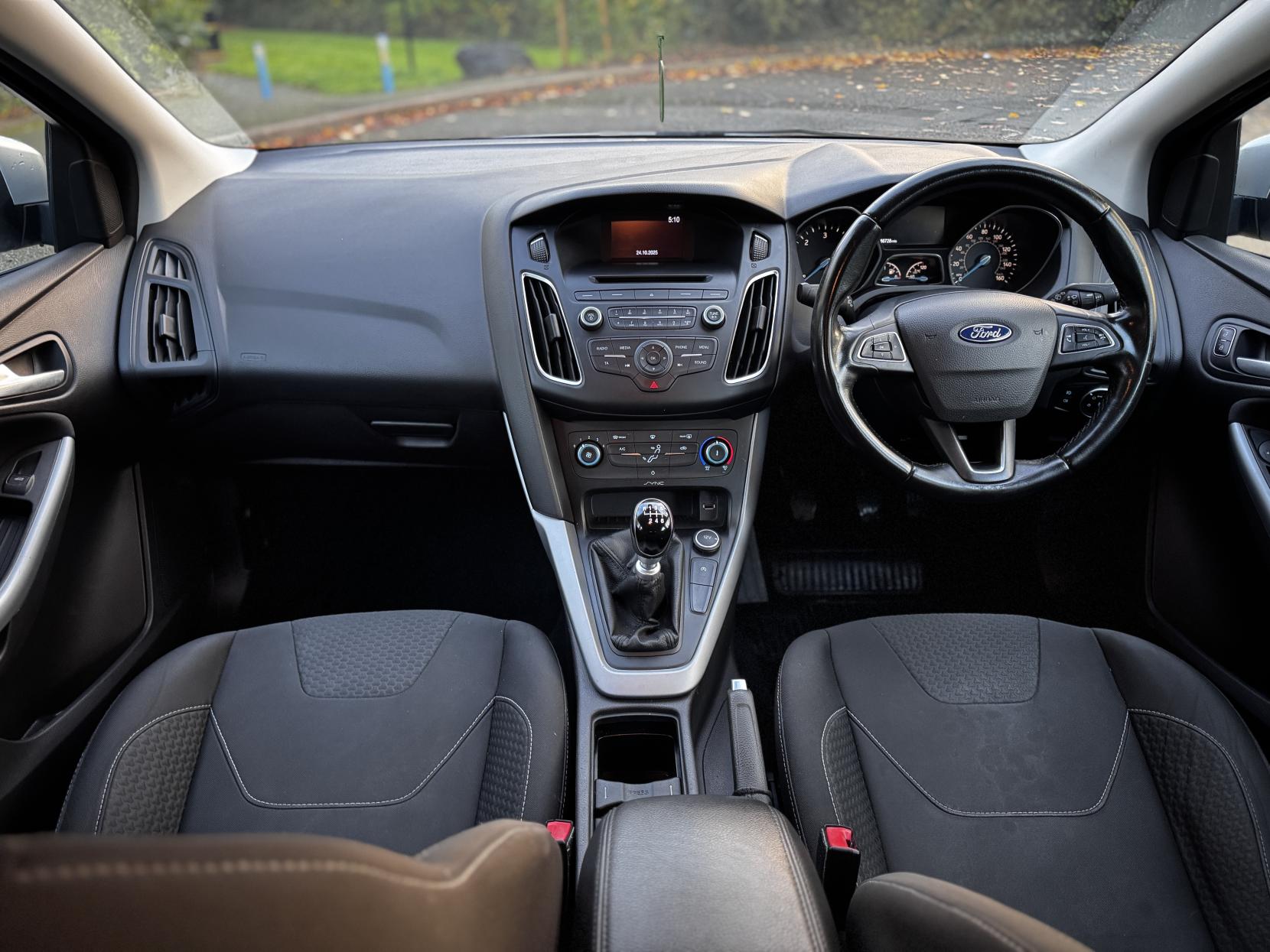 Ford Focus 1.5 TDCi Zetec Hatchback 5dr Diesel Manual Euro 6 (s/s) (120 ps)