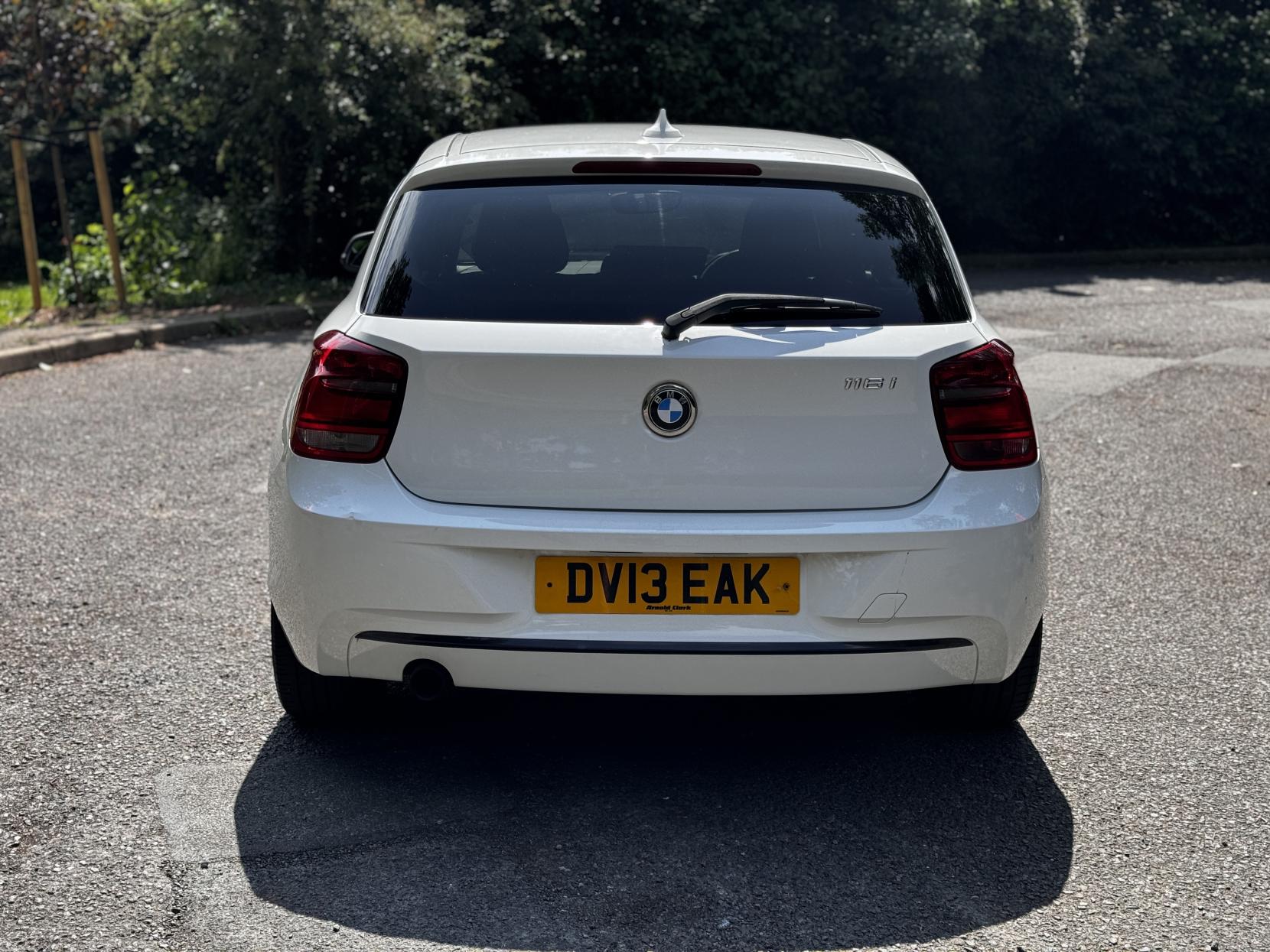 BMW 1 Series 1.6 116i Sport Hatchback 3dr Petrol Manual Euro 5 (s/s) (136 ps)