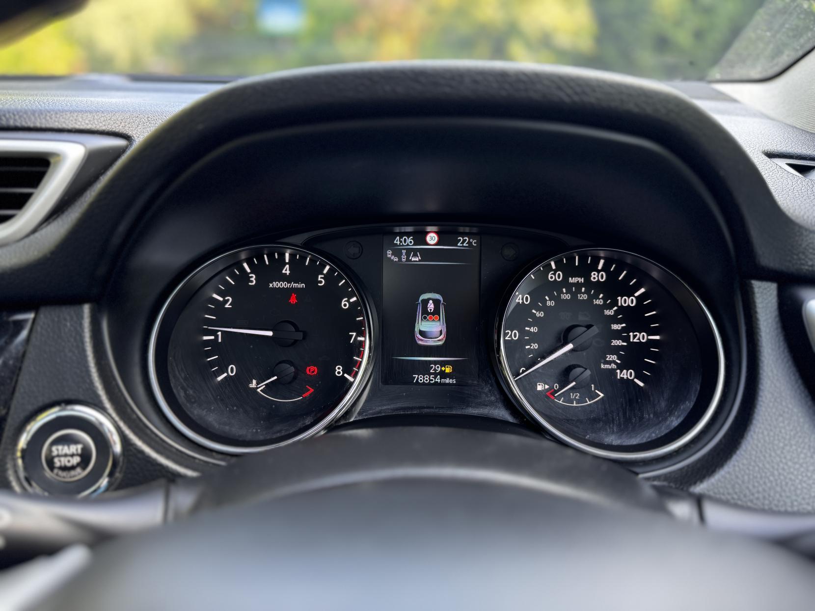 Nissan Qashqai 1.6 DIG-T Tekna SUV 5dr Petrol Manual 2WD Euro 6 (s/s) (163 ps)