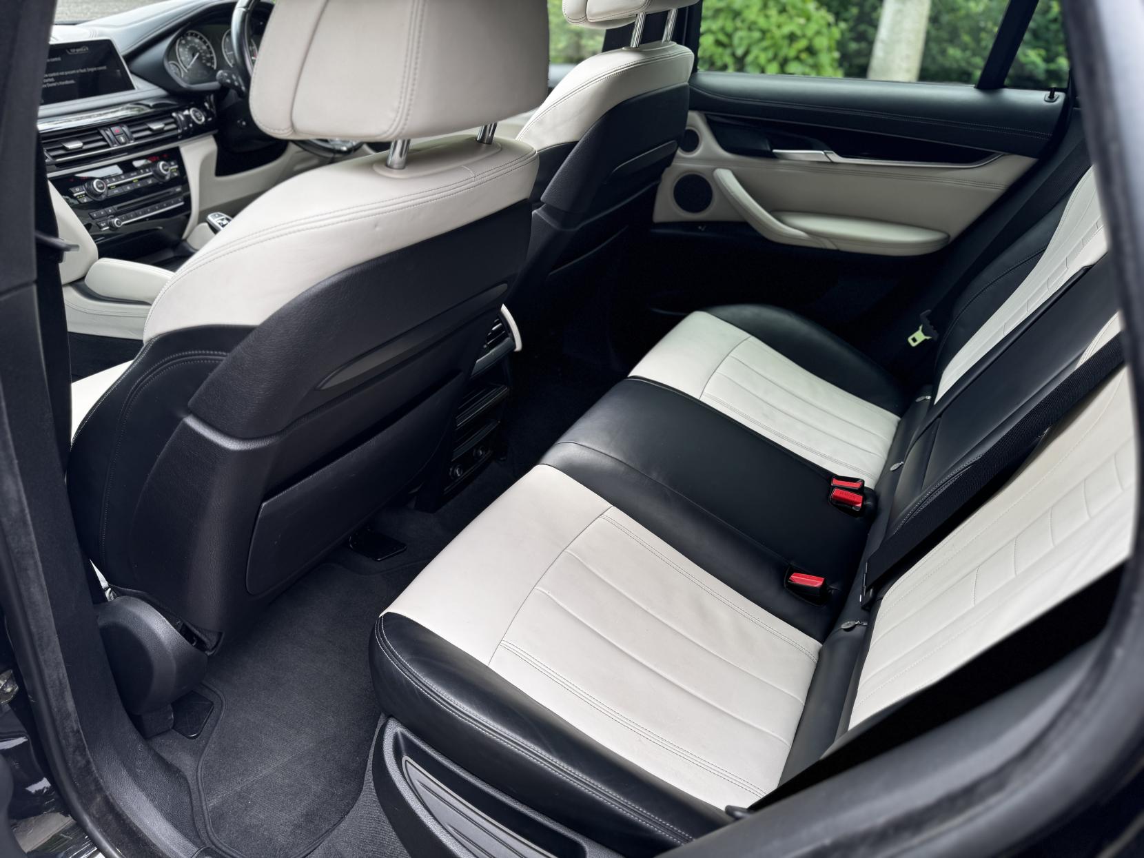 BMW X6 3.0 M50d SUV 5dr Diesel Auto xDrive Euro 6 (s/s) (381 ps)