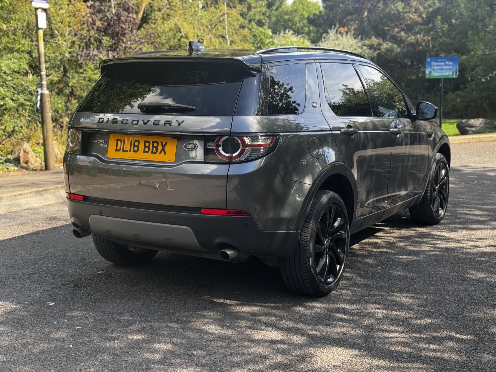 Land Rover Discovery Sport 2.0 TD4 HSE Black SUV 5dr Diesel Auto 4WD Euro 6 (s/s) (180 ps)
