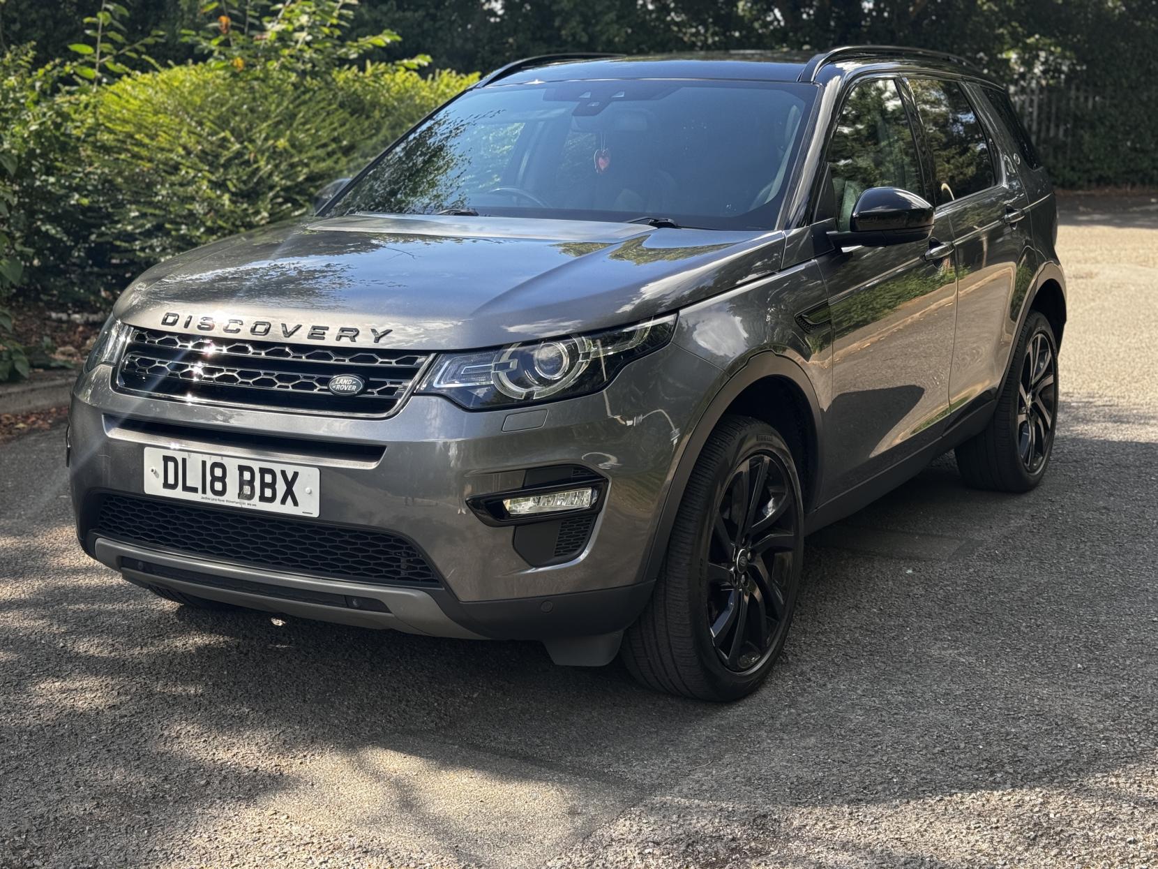 Land Rover Discovery Sport 2.0 TD4 HSE Black SUV 5dr Diesel Auto 4WD Euro 6 (s/s) (180 ps)