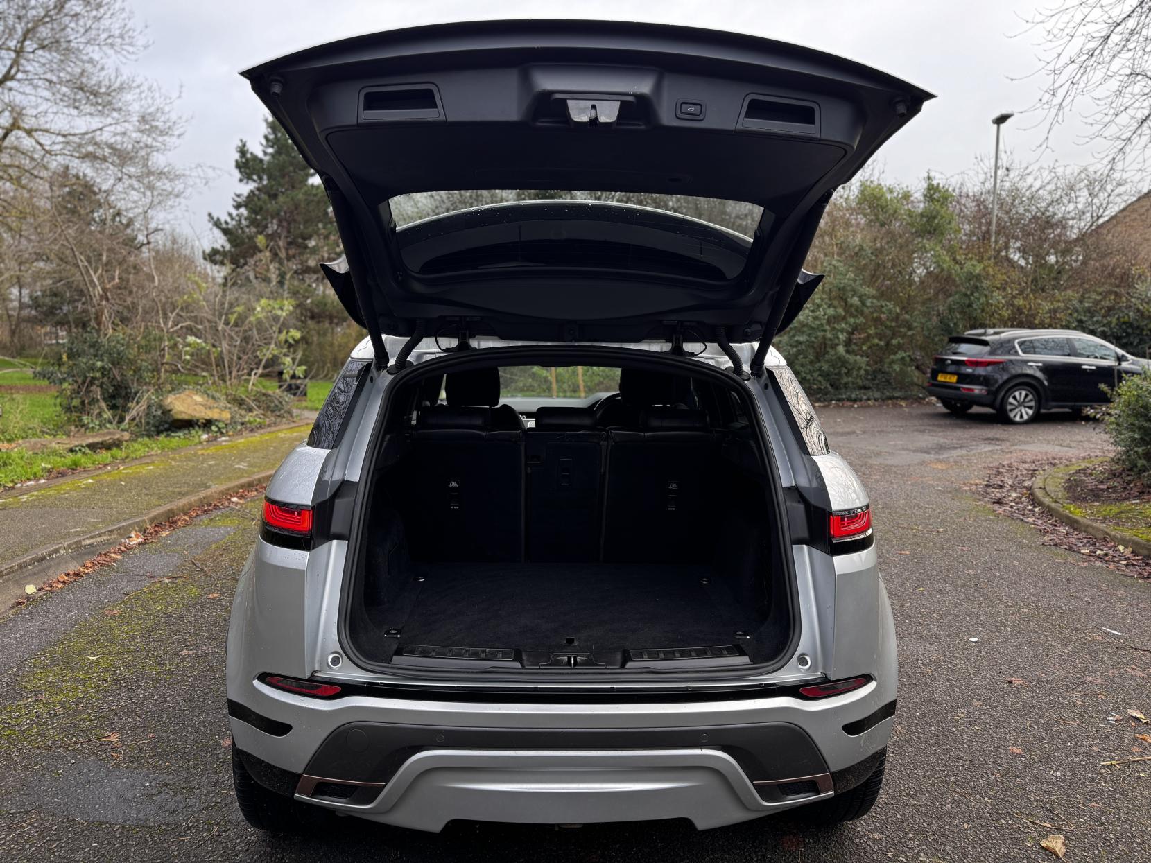 Land Rover Range Rover Evoque 2.0 D180 R-Dynamic SE SUV 5dr Diesel Auto 4WD Euro 6 (s/s) (180 ps)