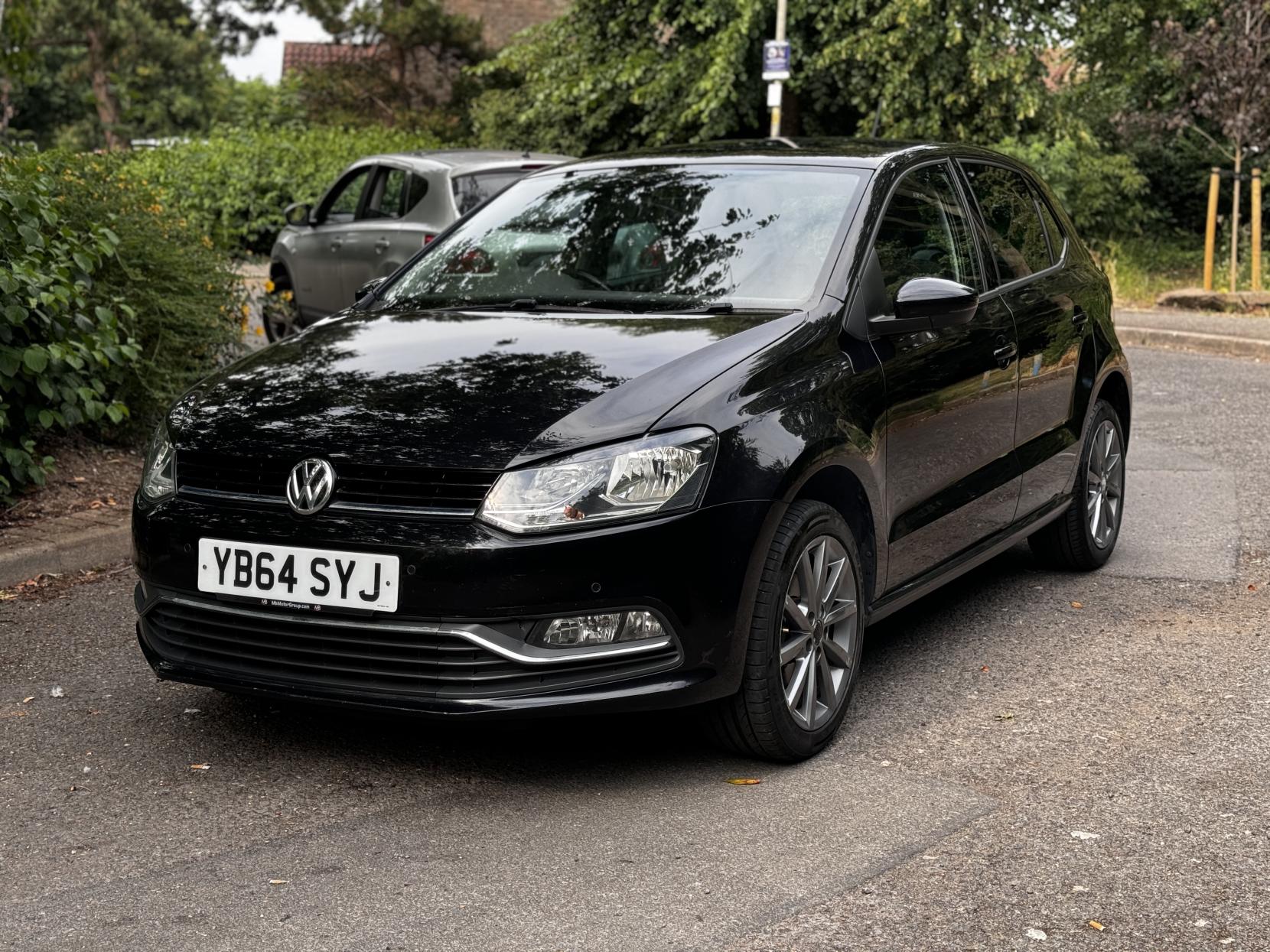 Volkswagen Polo 1.0 BlueMotion Tech SE Design Hatchback 5dr Petrol Manual Euro 6 (s/s) (60 ps)