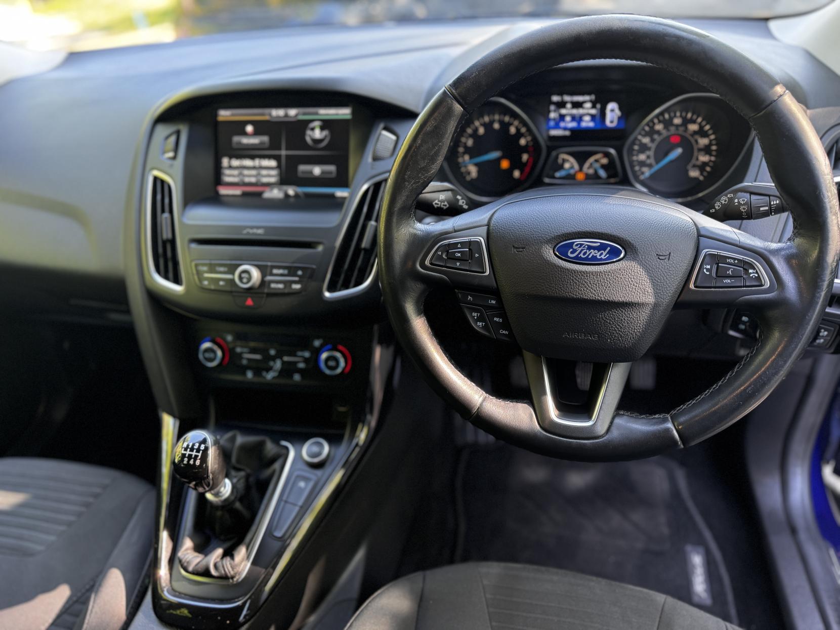 Ford Focus 1.0T EcoBoost Titanium Hatchback 5dr Petrol Manual Euro 6 (s/s) (125 ps)