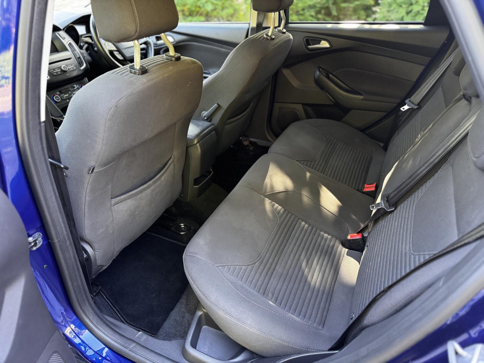 Ford Focus 1.0T EcoBoost Titanium Hatchback 5dr Petrol Manual Euro 6 (s/s) (125 ps)