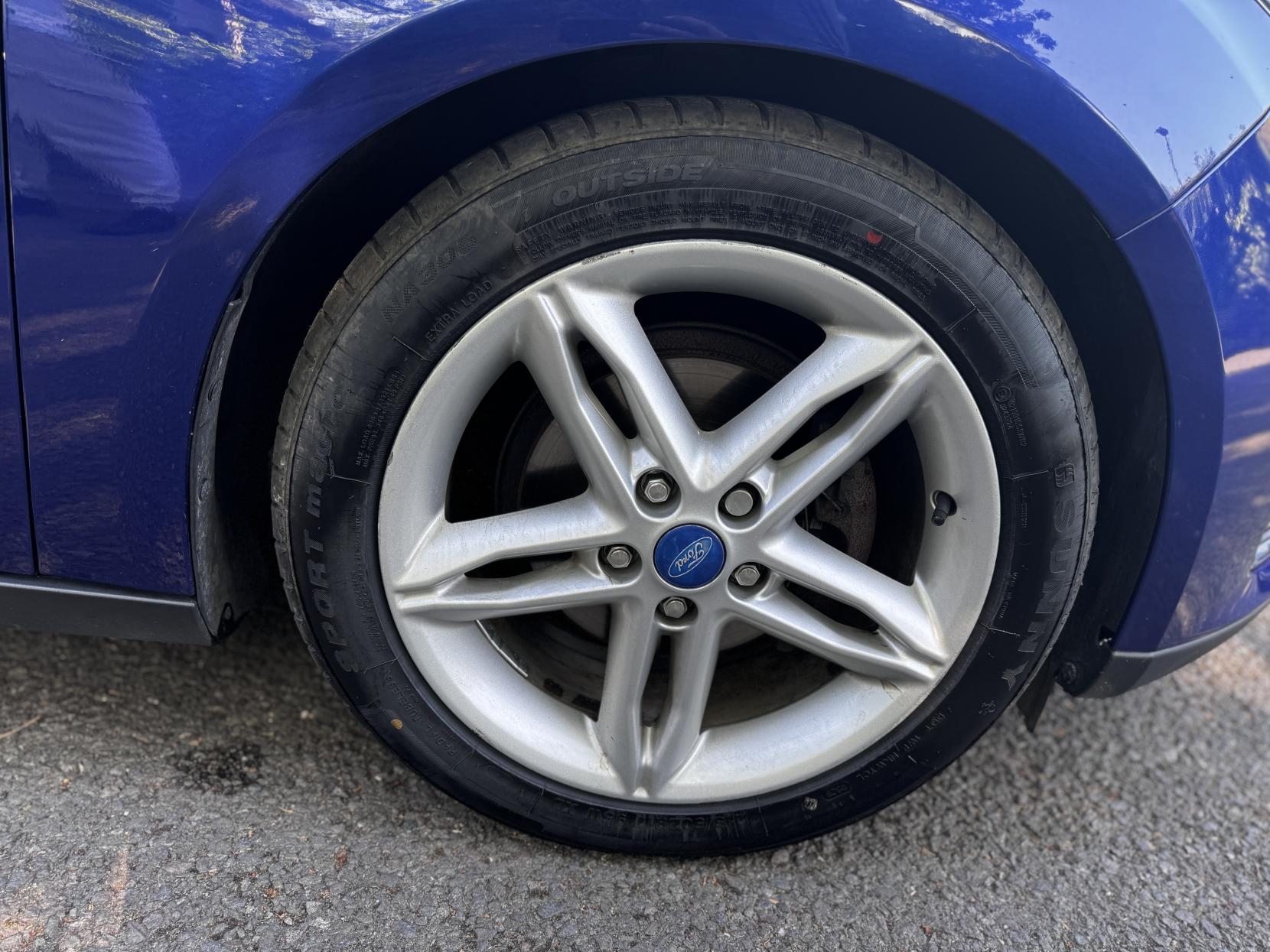 Ford Focus 1.0T EcoBoost Titanium Hatchback 5dr Petrol Manual Euro 6 (s/s) (125 ps)