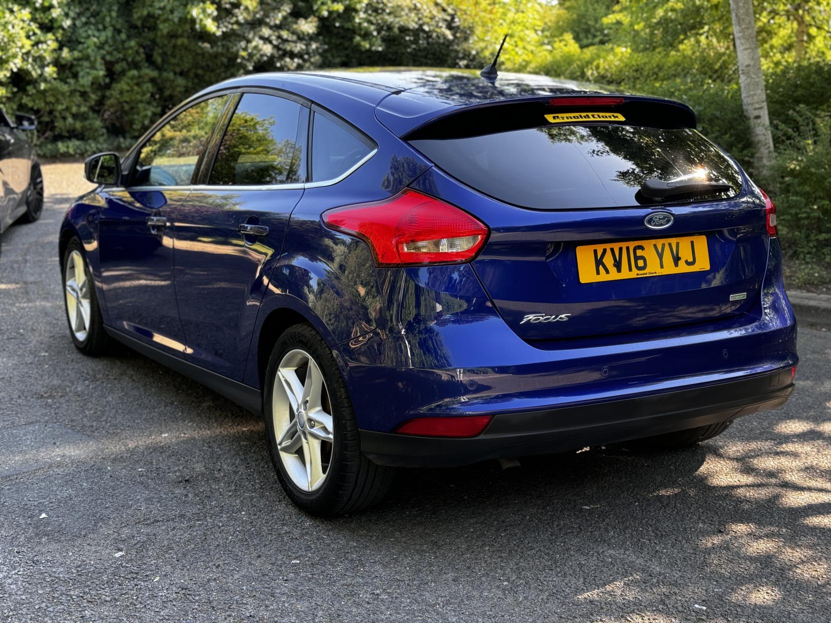Ford Focus 1.0T EcoBoost Titanium Hatchback 5dr Petrol Manual Euro 6 (s/s) (125 ps)