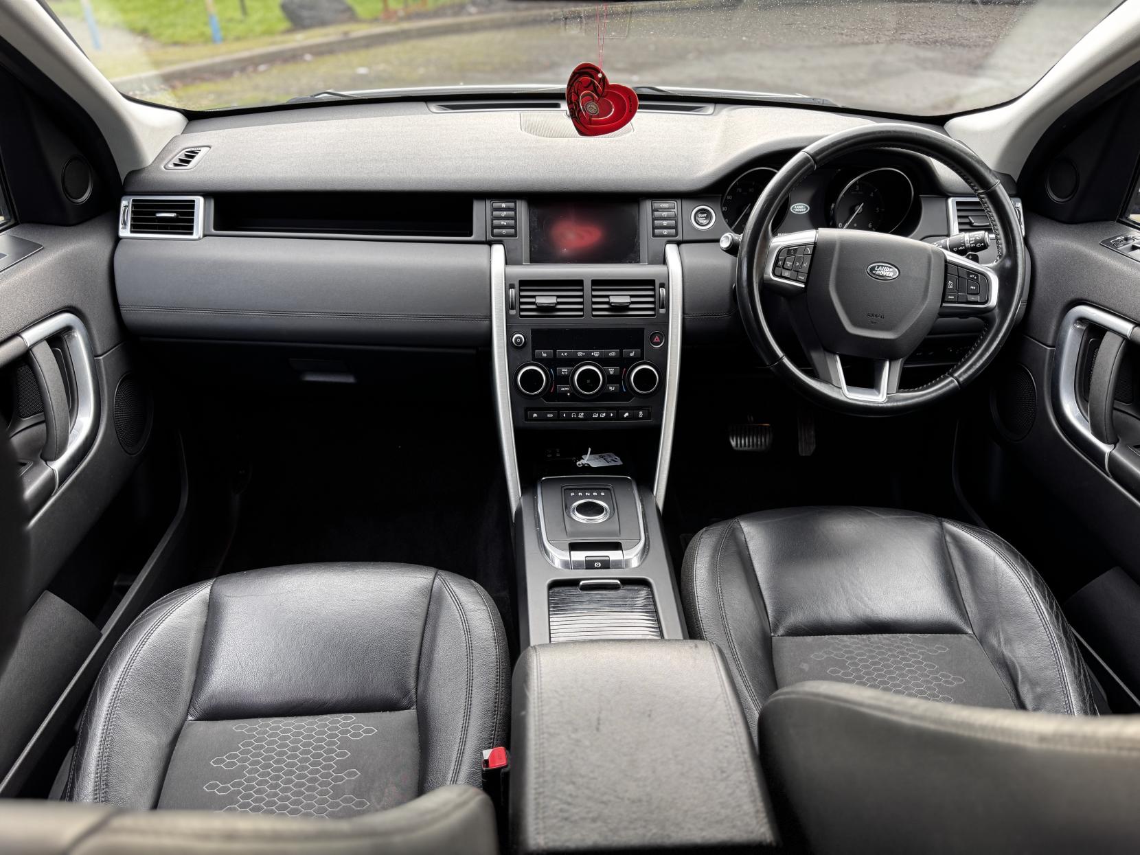 Land Rover Discovery Sport 2.0 TD4 SE Tech SUV 5dr Diesel Auto 4WD Euro 6 (s/s) (180 ps)