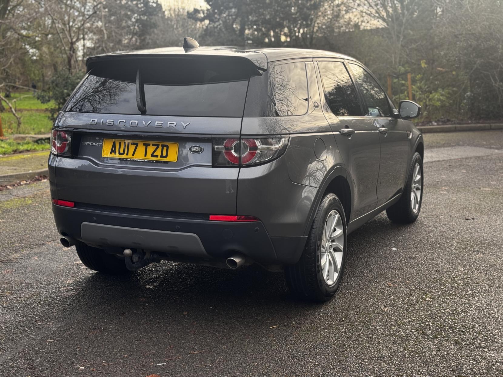 Land Rover Discovery Sport 2.0 TD4 SE Tech SUV 5dr Diesel Auto 4WD Euro 6 (s/s) (180 ps)