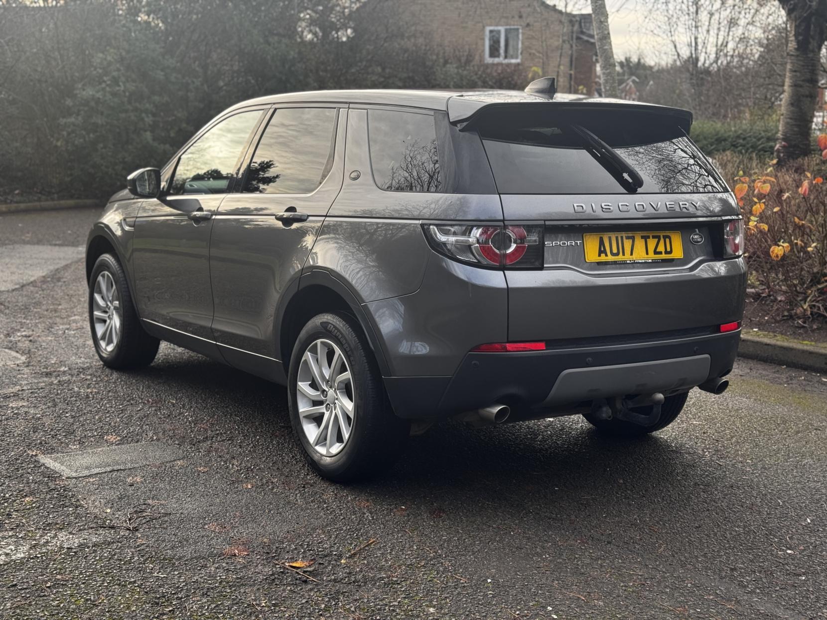 Land Rover Discovery Sport 2.0 TD4 SE Tech SUV 5dr Diesel Auto 4WD Euro 6 (s/s) (180 ps)