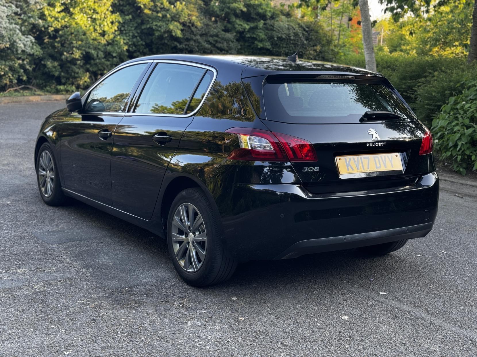 Peugeot 308 1.6 BlueHDi Allure Hatchback 5dr Diesel EAT Euro 6 (s/s) (120 ps)