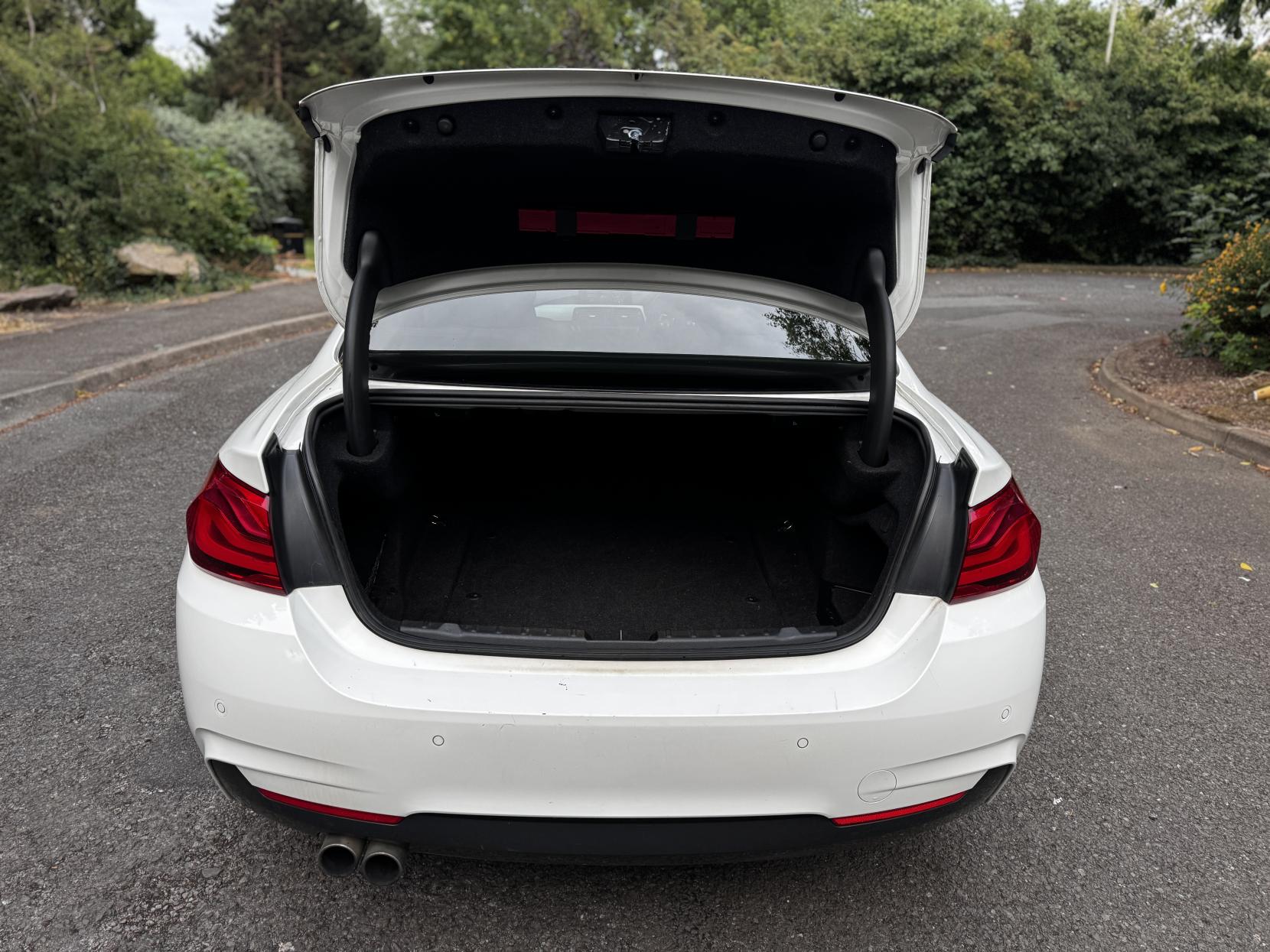 BMW 4 Series 2.0 420i M Sport Coupe 2dr Petrol Auto xDrive Euro 6 (s/s) (184 ps)