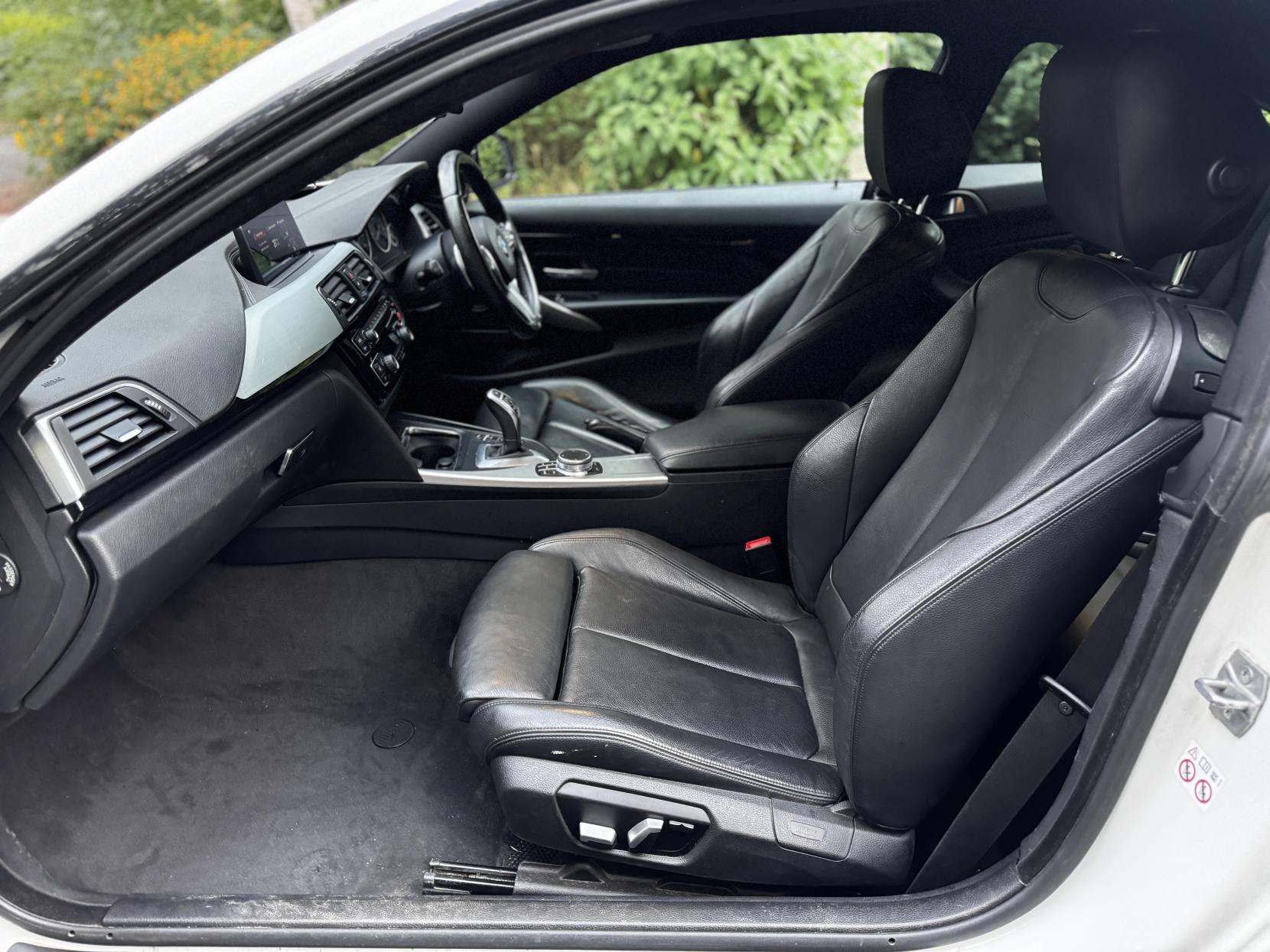 BMW 4 Series 2.0 420i M Sport Coupe 2dr Petrol Auto xDrive Euro 6 (s/s) (184 ps)