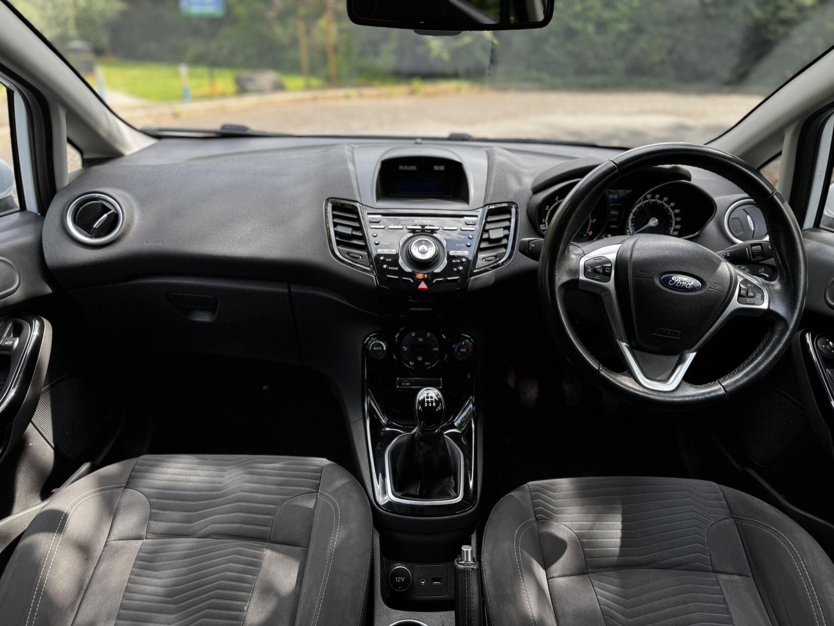 Ford Fiesta 1.0T EcoBoost Titanium Hatchback 5dr Petrol Manual Euro 5 (s/s) (125 ps)