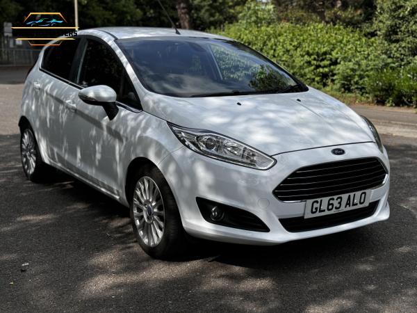 Ford Fiesta 1.0T EcoBoost Titanium Hatchback 5dr Petrol Manual Euro 5 (s/s) (125 ps)