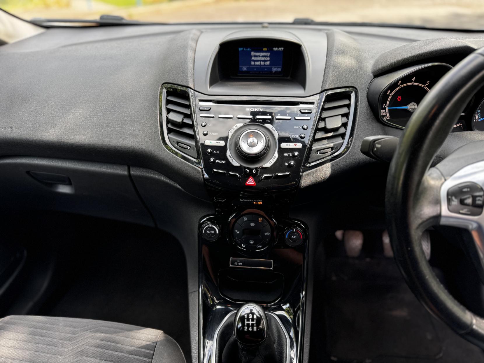 Ford Fiesta 1.0T EcoBoost Titanium Hatchback 5dr Petrol Manual Euro 5 (s/s) (125 ps)