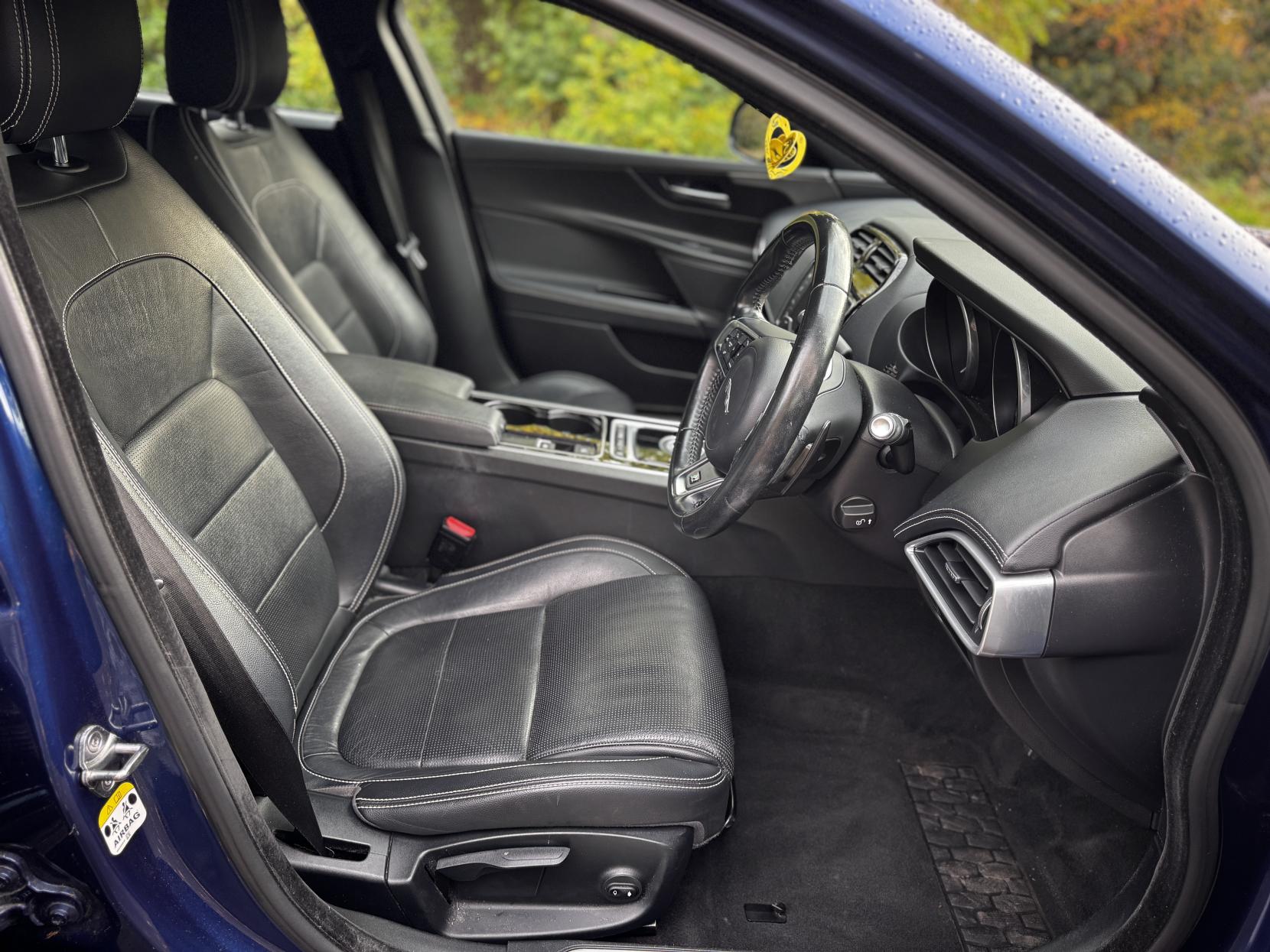 Jaguar XE 2.0d R-Sport Saloon 4dr Diesel Auto Euro 6 (s/s) (180 ps)