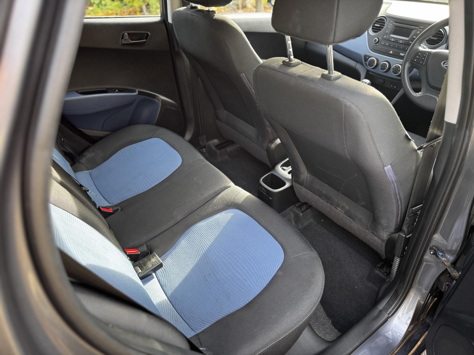 Hyundai i10 1.0 SE Hatchback 5dr Petrol Manual Euro 5 (66 ps)