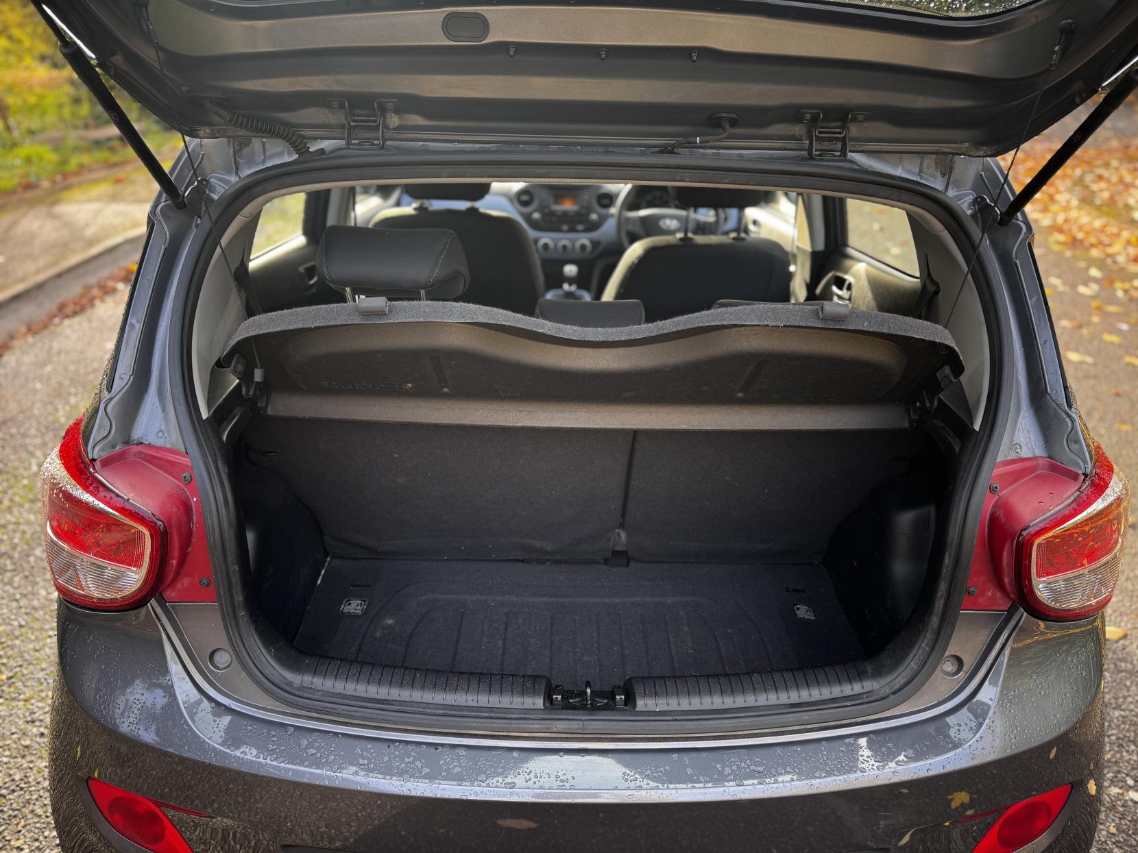 Hyundai i10 1.0 SE Hatchback 5dr Petrol Manual Euro 5 (66 ps)