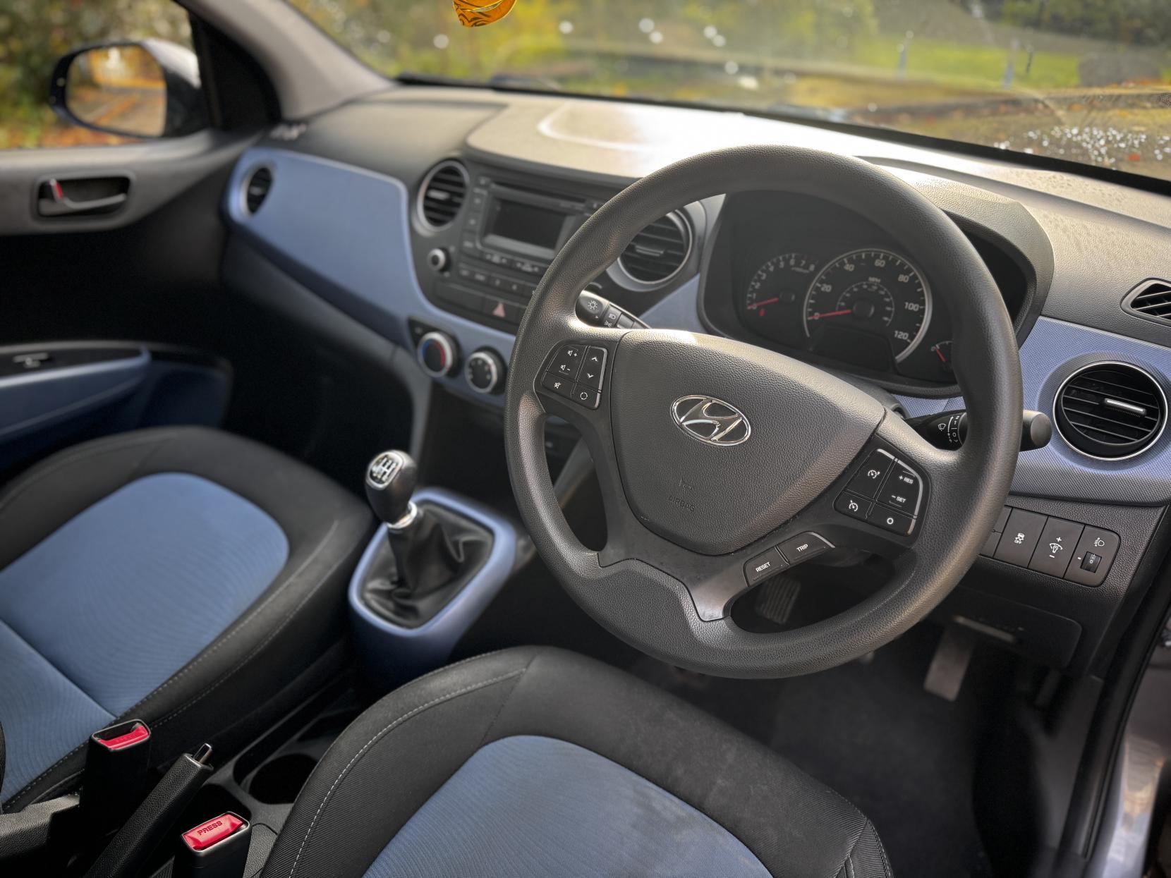 Hyundai i10 1.0 SE Hatchback 5dr Petrol Manual Euro 5 (66 ps)