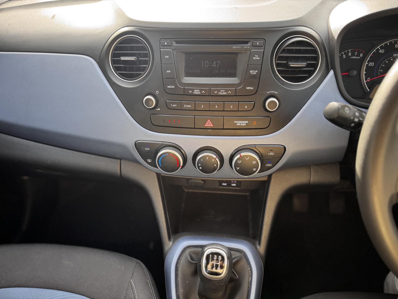 Hyundai i10 1.0 SE Hatchback 5dr Petrol Manual Euro 5 (66 ps)