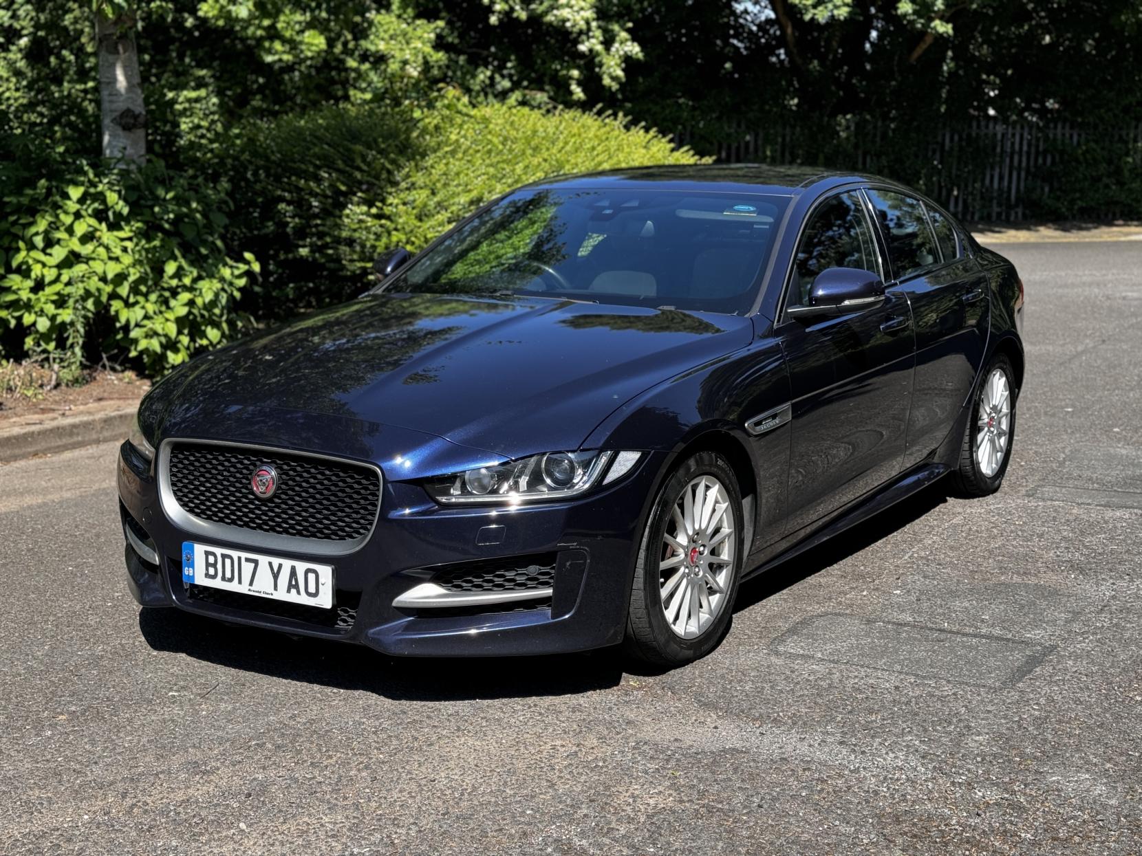 Jaguar XE 2.0d R-Sport Saloon 4dr Diesel Manual Euro 6 (s/s) (163 ps)