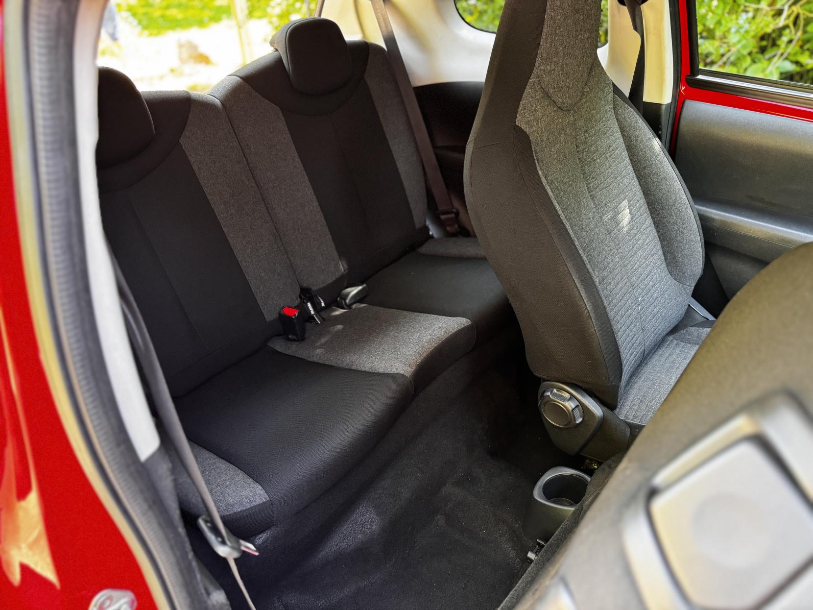 Citroen C1 1.2 PureTech Flair Hatchback 3dr Petrol Manual Euro 5 (Euro 5) (82 ps)