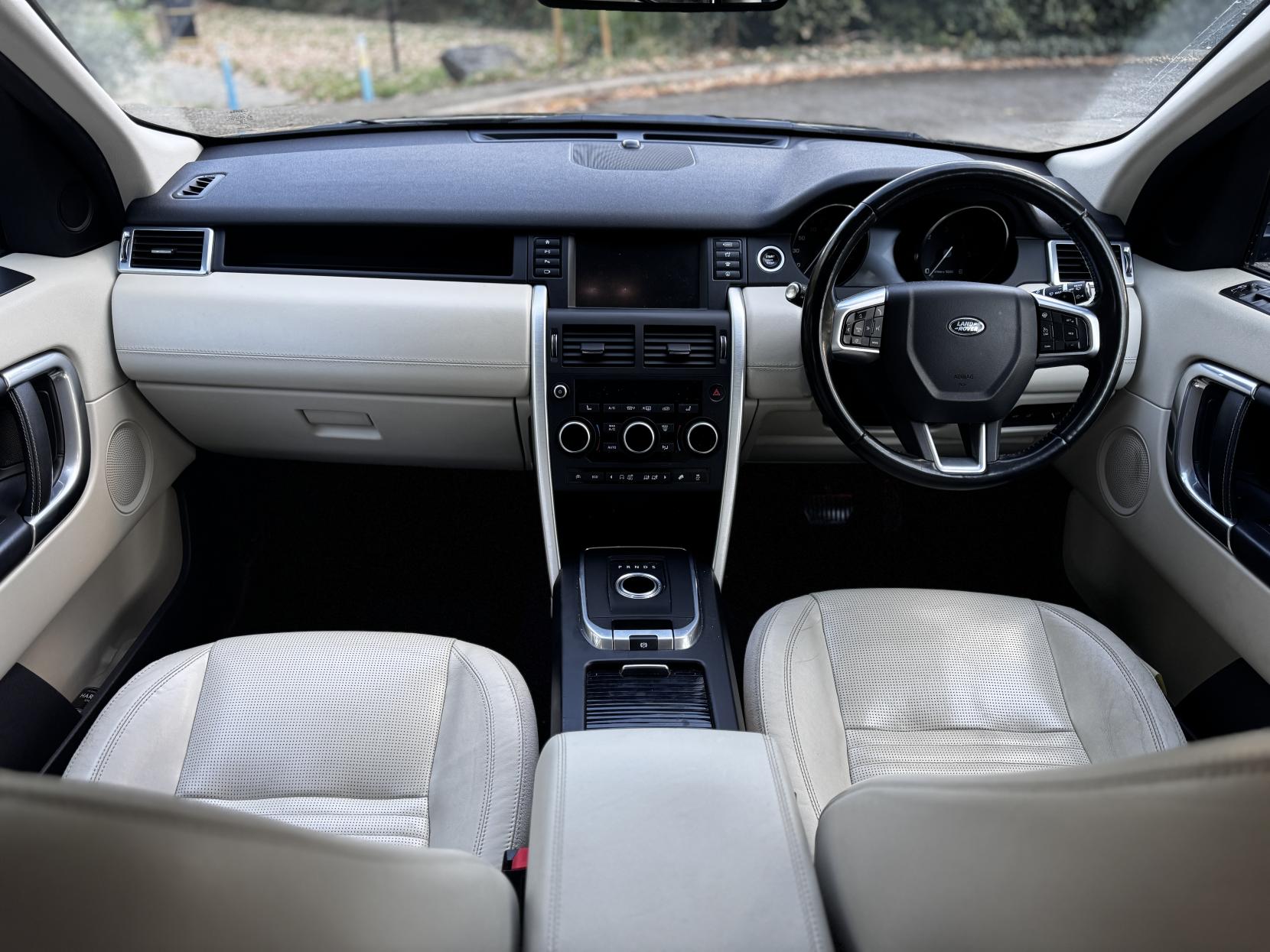 Land Rover Discovery Sport 2.0 TD4 HSE Luxury SUV 5dr Diesel Auto 4WD Euro 6 (s/s) (180 ps)