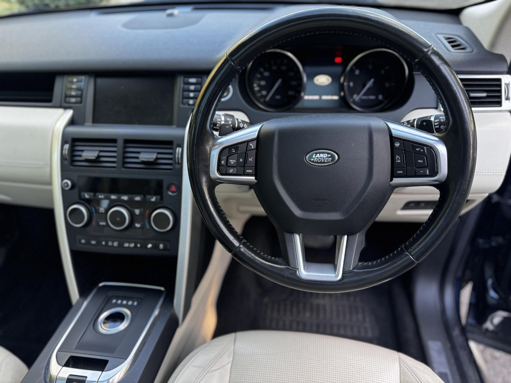 Land Rover Discovery Sport 2.0 TD4 HSE Luxury SUV 5dr Diesel Auto 4WD Euro 6 (s/s) (180 ps)