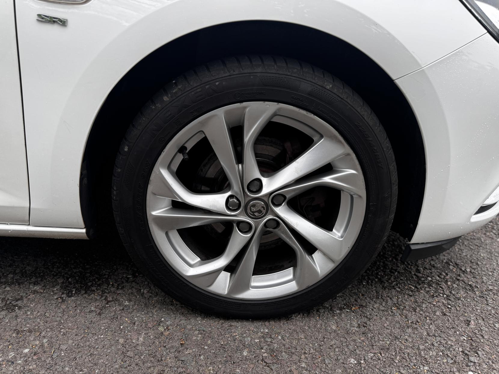 Vauxhall Astra 1.6 CDTi BlueInjection SRi Hatchback 5dr Diesel Manual Euro 6 (s/s) (136 ps)