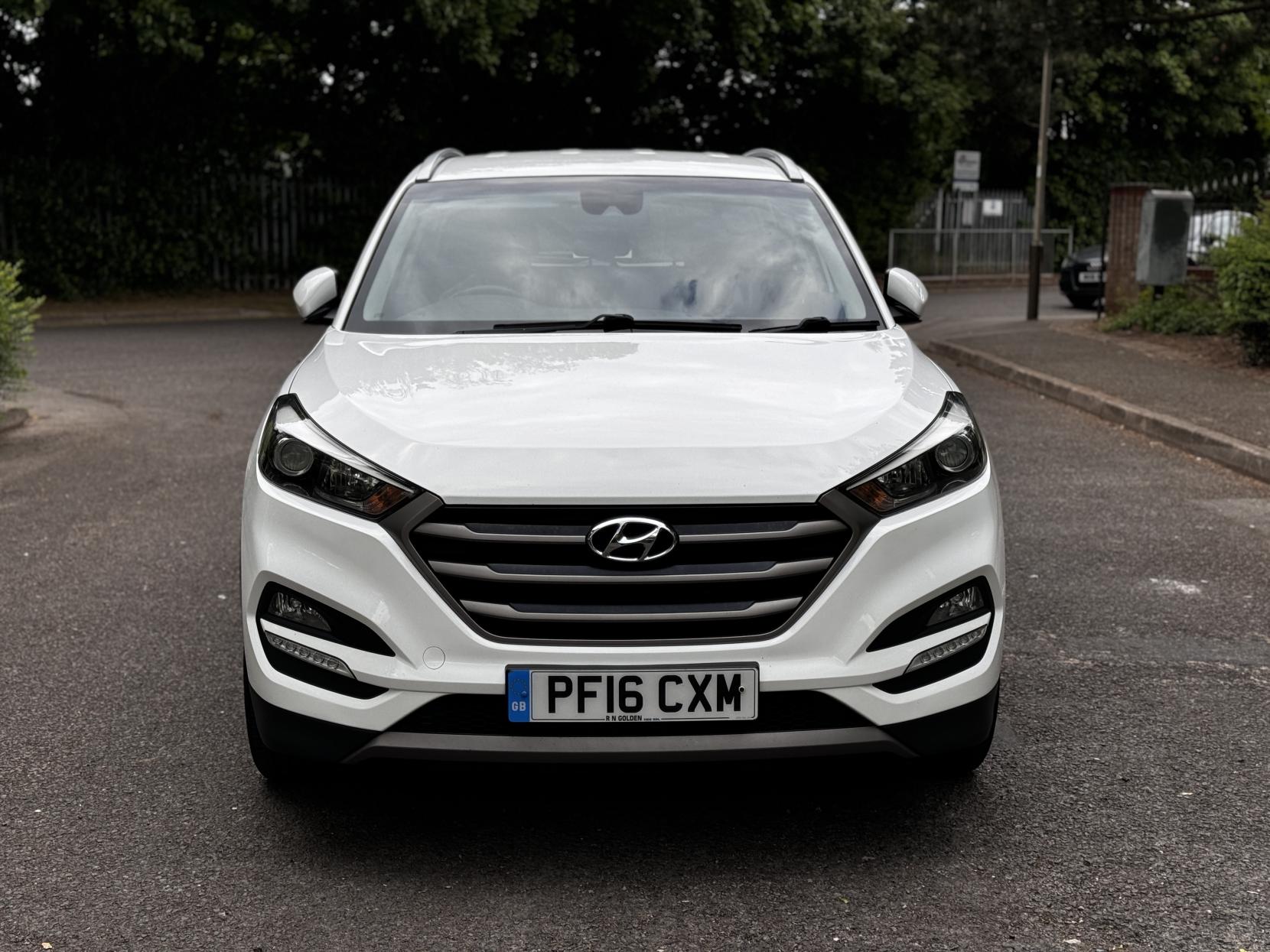 Hyundai TUCSON 1.7 CRDi Blue Drive SE Nav SUV 5dr Diesel Manual Euro 6 (s/s) (116 ps)